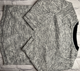 Cat & Jack, 18 Mo, long sleeve sweater, gray w. black collar detail