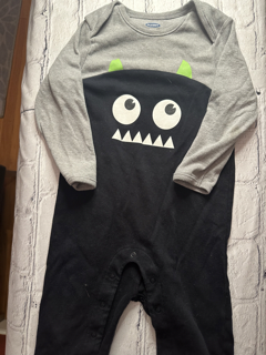 Old Navy, 18-24 Mo, long sleeved pant onesie, black and grey w. monster detail on front